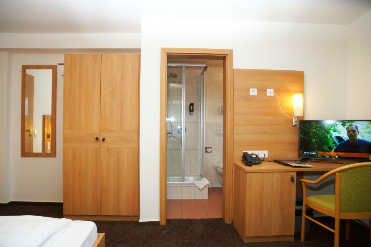 Hotel Krauthof Ludwigsburg Bagian luar foto