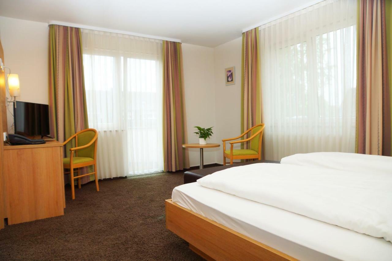 Hotel Krauthof Ludwigsburg Bagian luar foto