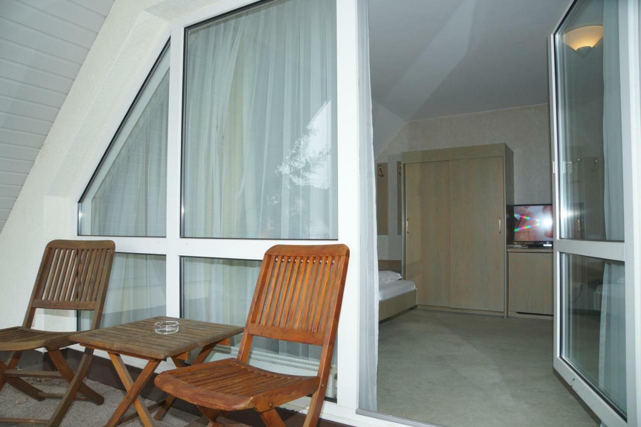 Hotel Krauthof Ludwigsburg Bagian luar foto